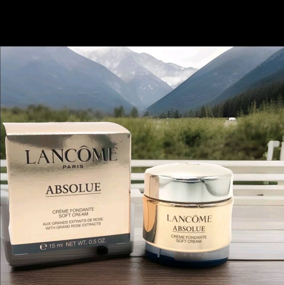 Lancome Absolue Soft Cream Moisturizer BRIGHTENING & REVITALIZING - 15ml